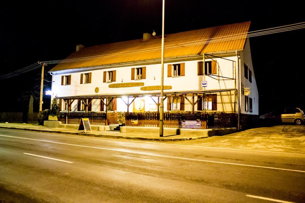 Pension U Pristavu Pomezi nad Ohri Экстерьер фото